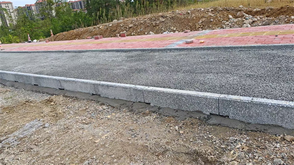 貴州黔貴建筑工程有限公司六安高速第LAFJ-1項目房建綠化